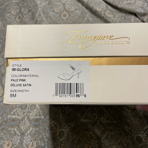 Brand new Vince Camuto shoes - Picture 6 of 6